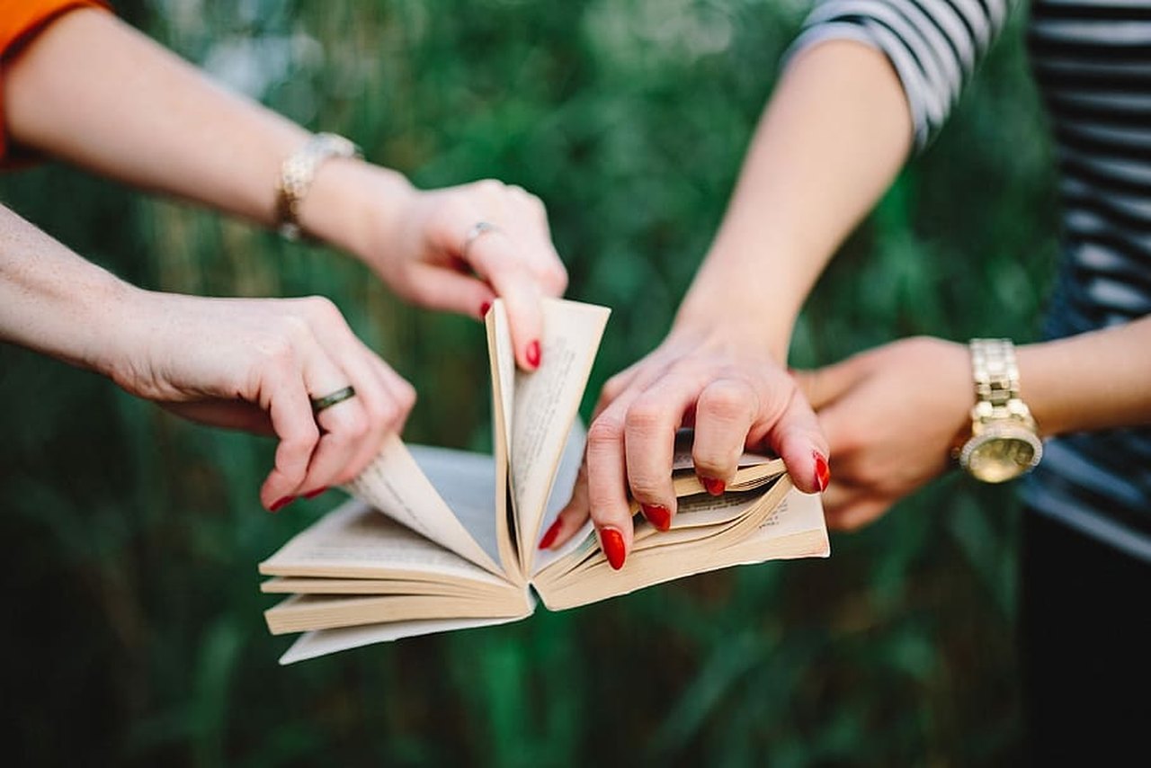 Practical ways to settle into student life abroad guide